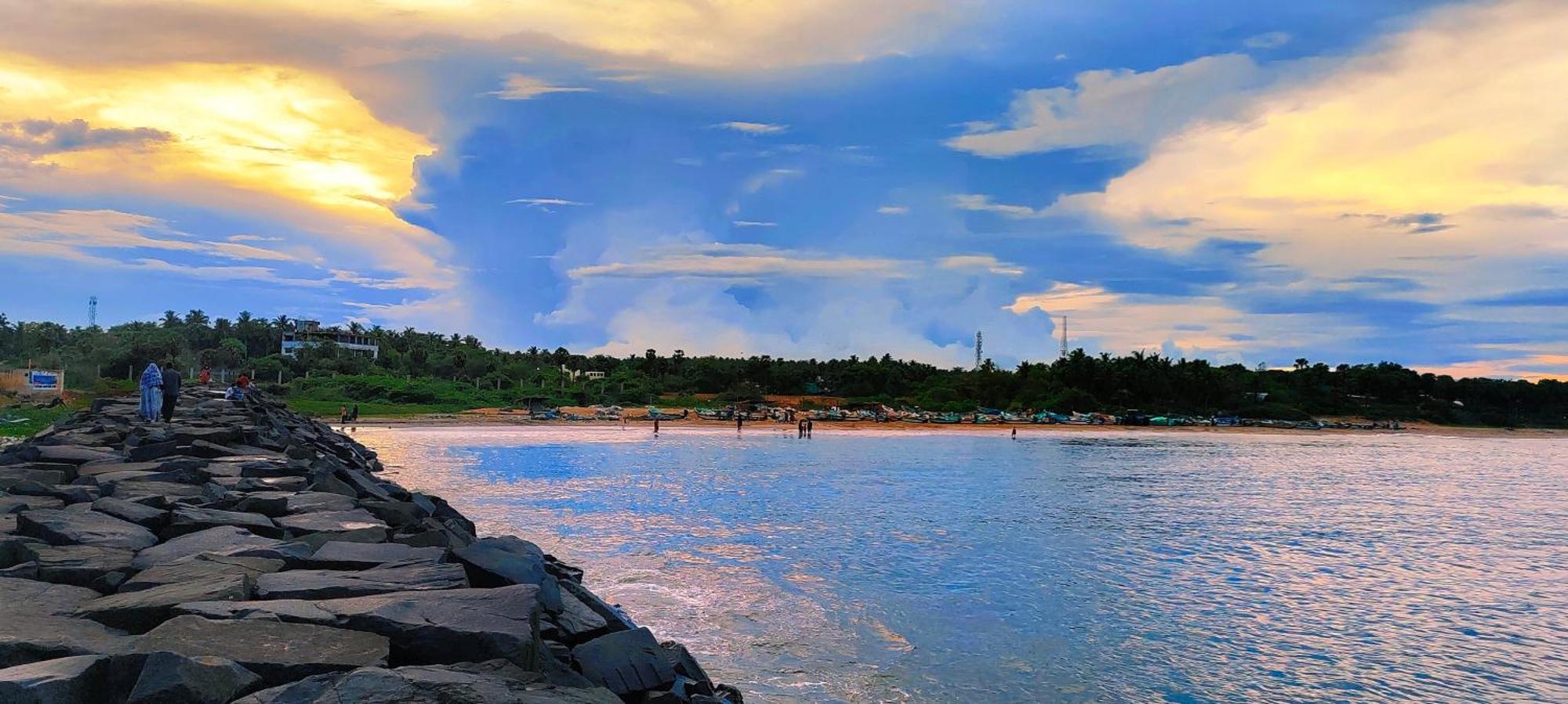 The Elite Beachview Pondicherry Bagian luar foto